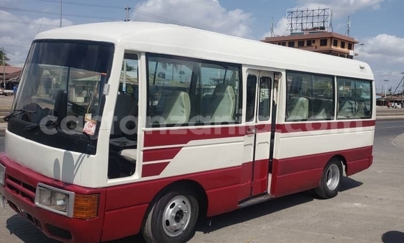 Buy Used Nissan Caravan White Car in Dar es Salaam in Dar es Salaam