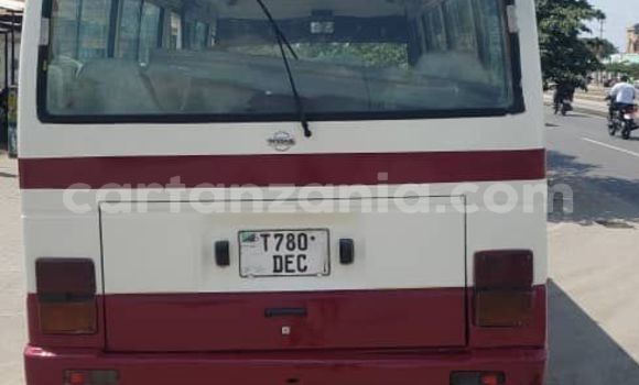 Buy Used Nissan Caravan White Car in Dar es Salaam in Dar es Salaam Buy Used Nissan Caravan White Car in Dar es Salaam in Dar es Salaam