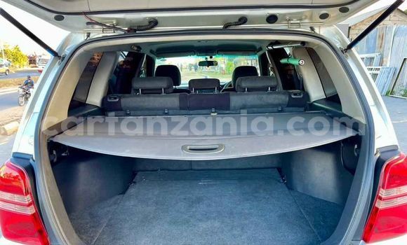 Buy Used Toyota Kluger Silver Car in Dar es Salaam in Dar es Salaam Buy Used Toyota Kluger Silver Car in Dar es Salaam in Dar es Salaam