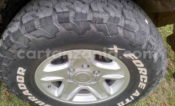 Buy Used Toyota Land Cruiser Prado Green Car in Dar es Salaam in Dar es Salaam Buy Used Toyota Land Cruiser Prado Green Car in Dar es Salaam in Dar es Salaam