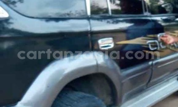 Nunua Ilio tumika Toyota Land Cruiser Prado Nyeusi Gari ndani ya Dar es Salaam nchini Dar es Salaam Nunua Ilio tumika Toyota Land Cruiser Prado Nyeusi Gari ndani ya Dar es Salaam nchini Dar es Salaam