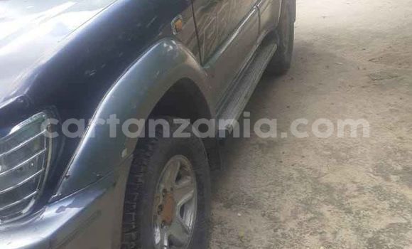Nunua Ilio tumika Toyota Land Cruiser Prado Nyeusi Gari ndani ya Dar es Salaam nchini Dar es Salaam Nunua Ilio tumika Toyota Land Cruiser Prado Nyeusi Gari ndani ya Dar es Salaam nchini Dar es Salaam