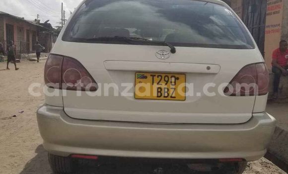 Buy Used Toyota Harrier White Car in Dar es Salaam in Dar es Salaam Buy Used Toyota Harrier White Car in Dar es Salaam in Dar es Salaam