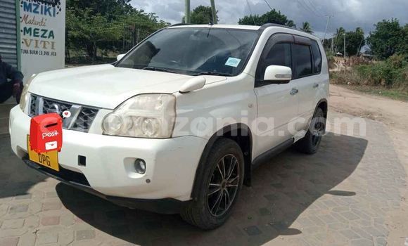 Buy Used Nissan X–Trail White Car in Dar es Salaam in Dar es Salaam