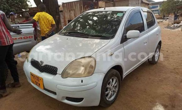 Nunua Ilio tumika Toyota Vitz Nyeupe Gari ndani ya Dar es Salaam nchini Dar es Salaam Nunua Ilio tumika Toyota Vitz Nyeupe Gari ndani ya Dar es Salaam nchini Dar es Salaam