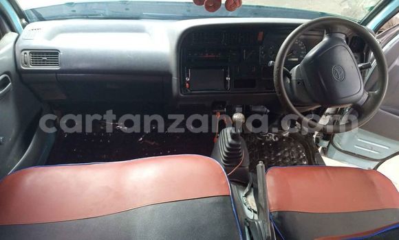 Nunua Ilio tumika Toyota Hiace Fedha Gari ndani ya Dar es Salaam nchini Dar es Salaam Nunua Ilio tumika Toyota Hiace Fedha Gari ndani ya Dar es Salaam nchini Dar es Salaam