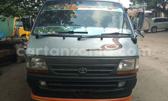 Nunua Ilio tumika Toyota Hiace Fedha Gari ndani ya Dar es Salaam nchini Dar es Salaam Nunua Ilio tumika Toyota Hiace Fedha Gari ndani ya Dar es Salaam nchini Dar es Salaam