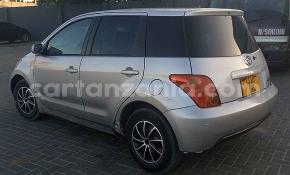 Buy Used Toyota IST Silver Car in Dar es Salaam in Dar es Salaam Buy Used Toyota IST Silver Car in Dar es Salaam in Dar es Salaam