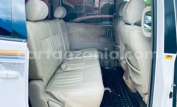 Nunua Ilio tumika Toyota Noah Nyeupe Gari ndani ya Dar es Salaam nchini Dar es Salaam Nunua Ilio tumika Toyota Noah Nyeupe Gari ndani ya Dar es Salaam nchini Dar es Salaam