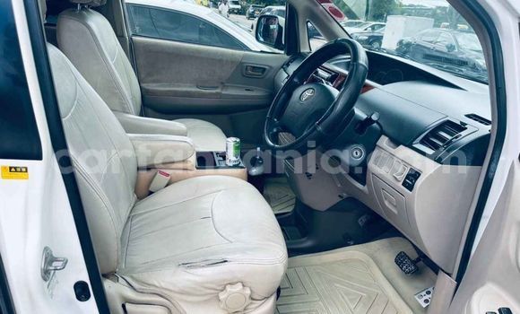 Nunua Ilio tumika Toyota Noah Nyeupe Gari ndani ya Dar es Salaam nchini Dar es Salaam Nunua Ilio tumika Toyota Noah Nyeupe Gari ndani ya Dar es Salaam nchini Dar es Salaam