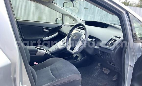 Nunua Imported Toyota Prius Fedha Gari ndani ya Dar es Salaam nchini Dar es Salaam Nunua Imported Toyota Prius Fedha Gari ndani ya Dar es Salaam nchini Dar es Salaam
