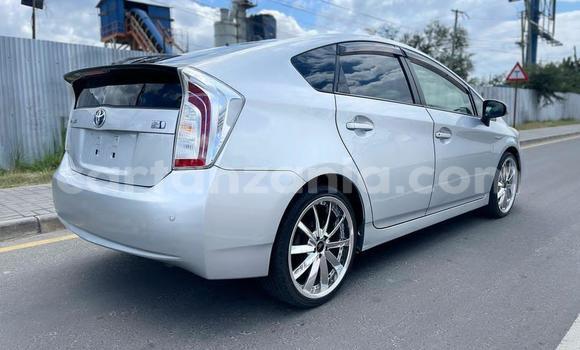 Nunua Imported Toyota Prius Fedha Gari ndani ya Dar es Salaam nchini Dar es Salaam Nunua Imported Toyota Prius Fedha Gari ndani ya Dar es Salaam nchini Dar es Salaam