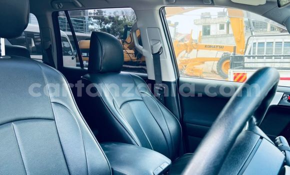 Nunua Imported Toyota Prado Nyeusi Gari ndani ya Dar es Salaam nchini Dar es Salaam Nunua Imported Toyota Prado Nyeusi Gari ndani ya Dar es Salaam nchini Dar es Salaam