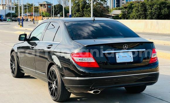 Nunua Imported Mercedes-Benz E-Classe Nyeusi Gari ndani ya Dar es Salaam nchini Dar es Salaam Nunua Imported Mercedes-Benz E-Classe Nyeusi Gari ndani ya Dar es Salaam nchini Dar es Salaam