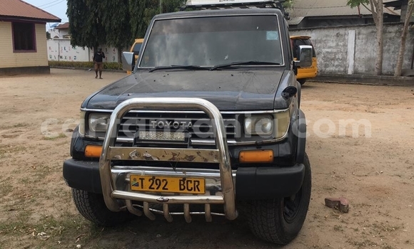 Nunua Ilio tumika Toyota Land Cruiser Prado Nyeusi Gari ndani ya Dar es Salaam nchini Dar es Salaam Nunua Ilio tumika Toyota Land Cruiser Prado Nyeusi Gari ndani ya Dar es Salaam nchini Dar es Salaam