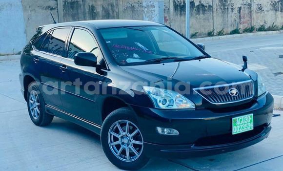 Nunua Ilio tumika Toyota Harrier Nyeusi Gari ndani ya Dar es Salaam nchini Dar es Salaam