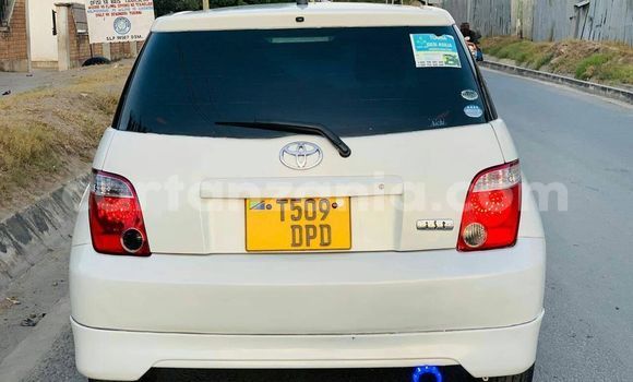 Buy Used Toyota IST White Car in Dar es Salaam in Dar es Salaam Buy Used Toyota IST White Car in Dar es Salaam in Dar es Salaam