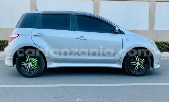 Buy Used Toyota IST Silver Car in Dar es Salaam in Dar es Salaam