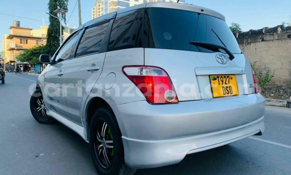 Buy Used Toyota IST Silver Car in Dar es Salaam in Dar es Salaam Buy Used Toyota IST Silver Car in Dar es Salaam in Dar es Salaam