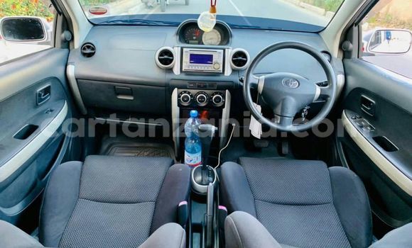 Buy Used Toyota IST Silver Car in Dar es Salaam in Dar es Salaam Buy Used Toyota IST Silver Car in Dar es Salaam in Dar es Salaam