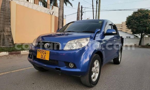 Nunua Ilio tumika Toyota Rush Bluu Gari ndani ya Dar es Salaam nchini Dar es Salaam