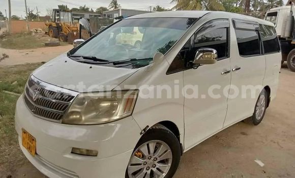 Buy Used Toyota Alphard White Car in Dar es Salaam in Dar es Salaam