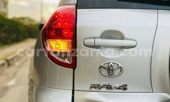 Buy Used Toyota RAV4 Silver Car in Dar es Salaam in Dar es Salaam Buy Used Toyota RAV4 Silver Car in Dar es Salaam in Dar es Salaam