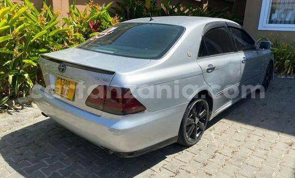 Nunua Ilio tumika Toyota Crown Fedha Gari ndani ya Dar es Salaam nchini Dar es Salaam Nunua Ilio tumika Toyota Crown Fedha Gari ndani ya Dar es Salaam nchini Dar es Salaam