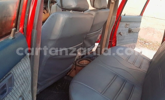 Nunua Ilio tumika Toyota Hilux Nyekundu Gari ndani ya Dar es Salaam nchini Dar es Salaam Nunua Ilio tumika Toyota Hilux Nyekundu Gari ndani ya Dar es Salaam nchini Dar es Salaam