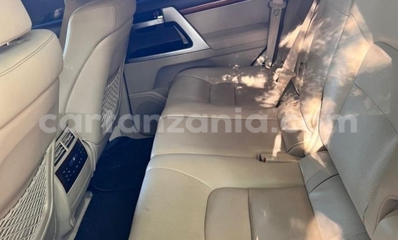 Buy Used Toyota Land Cruiser White Car in Dar es Salaam in Dar es Salaam Buy Used Toyota Land Cruiser White Car in Dar es Salaam in Dar es Salaam