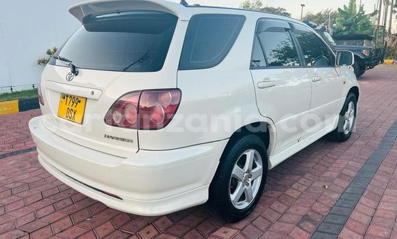 Nunua Ilio tumika Toyota Harrier Nyeupe Gari ndani ya Dar es Salaam nchini Dar es Salaam Nunua Ilio tumika Toyota Harrier Nyeupe Gari ndani ya Dar es Salaam nchini Dar es Salaam