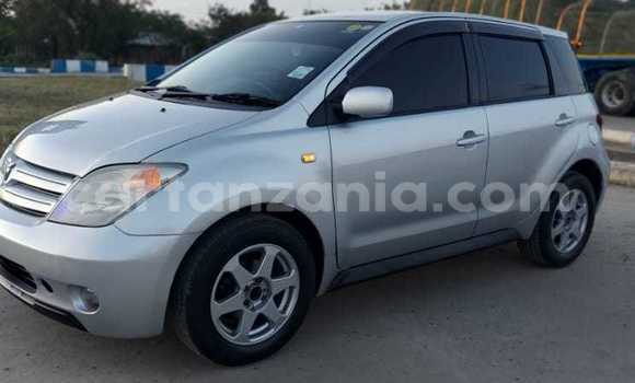 Buy Used Toyota IST Silver Car in Dar es Salaam in Dar es Salaam Buy Used Toyota IST Silver Car in Dar es Salaam in Dar es Salaam