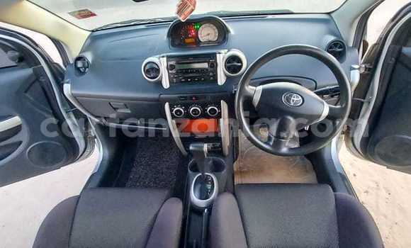 Buy Used Toyota IST Silver Car in Dar es Salaam in Dar es Salaam Buy Used Toyota IST Silver Car in Dar es Salaam in Dar es Salaam