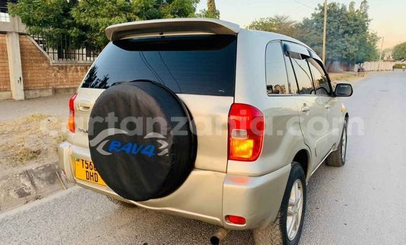 Nunua Ilio tumika Toyota RAV4 Beige Gari ndani ya Dar es Salaam nchini Dar es Salaam Nunua Ilio tumika Toyota RAV4 Beige Gari ndani ya Dar es Salaam nchini Dar es Salaam