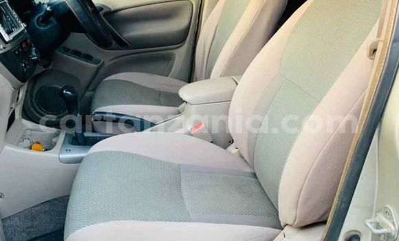 Nunua Ilio tumika Toyota RAV4 Beige Gari ndani ya Dar es Salaam nchini Dar es Salaam Nunua Ilio tumika Toyota RAV4 Beige Gari ndani ya Dar es Salaam nchini Dar es Salaam