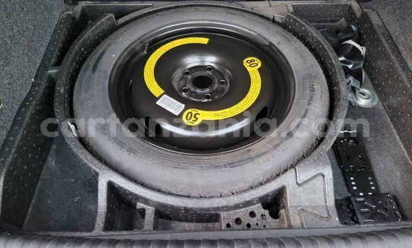 Nunua Ilio tumika Volkswagen Tiguan Nyeusi Gari ndani ya Dar es Salaam nchini Dar es Salaam Nunua Ilio tumika Volkswagen Tiguan Nyeusi Gari ndani ya Dar es Salaam nchini Dar es Salaam