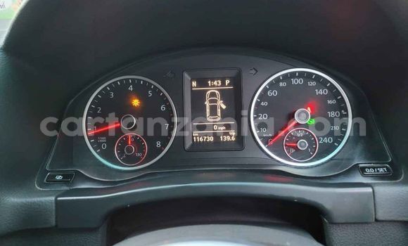 Nunua Ilio tumika Volkswagen Tiguan Nyeusi Gari ndani ya Dar es Salaam nchini Dar es Salaam Nunua Ilio tumika Volkswagen Tiguan Nyeusi Gari ndani ya Dar es Salaam nchini Dar es Salaam