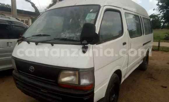 Buy Used Toyota Hiace White Car in Dar es Salaam in Dar es Salaam