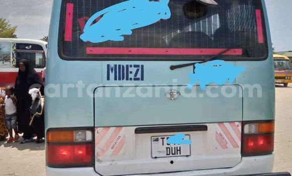 Nunua Ilio tumika Toyota Coaster Bluu Gari ndani ya Dar es Salaam nchini Dar es Salaam Nunua Ilio tumika Toyota Coaster Bluu Gari ndani ya Dar es Salaam nchini Dar es Salaam