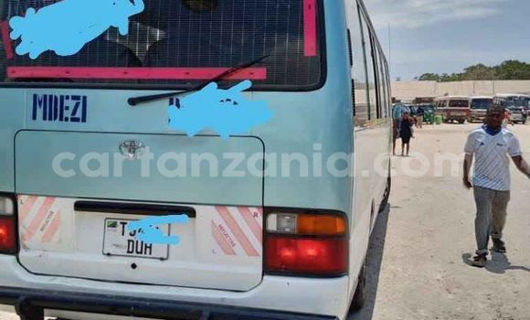Nunua Ilio tumika Toyota Coaster Bluu Gari ndani ya Dar es Salaam nchini Dar es Salaam Nunua Ilio tumika Toyota Coaster Bluu Gari ndani ya Dar es Salaam nchini Dar es Salaam