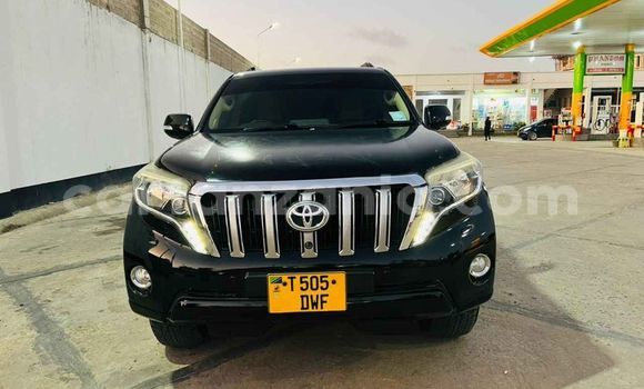 Nunua Ilio tumika Toyota Land Cruiser Prado Nyeusi Gari ndani ya Dar es Salaam nchini Dar es Salaam Nunua Ilio tumika Toyota Land Cruiser Prado Nyeusi Gari ndani ya Dar es Salaam nchini Dar es Salaam