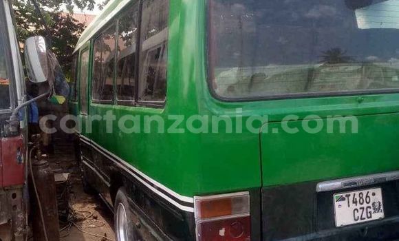 Nunua Ilio tumika Toyota Coaster Kijani Gari ndani ya Dar es Salaam nchini Dar es Salaam Nunua Ilio tumika Toyota Coaster Kijani Gari ndani ya Dar es Salaam nchini Dar es Salaam