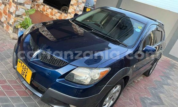 Nunua Ilio tumika Toyota Runx Nyeusi Gari ndani ya Dar es Salaam nchini Dar es Salaam
