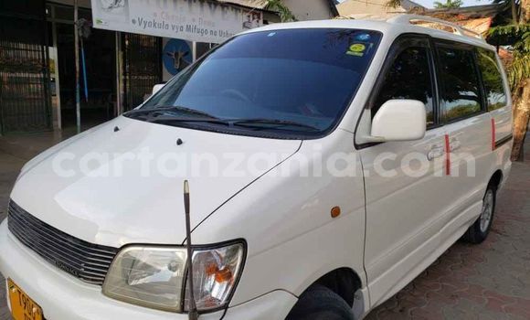Nunua Ilio tumika Toyota Noah Nyeupe Gari ndani ya Dar es Salaam nchini Dar es Salaam Nunua Ilio tumika Toyota Noah Nyeupe Gari ndani ya Dar es Salaam nchini Dar es Salaam
