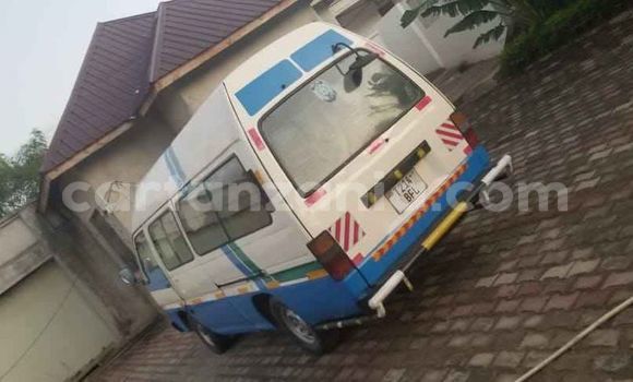 Nunua Ilio tumika Nissan Caravan Nyingine Gari ndani ya Dar es Salaam nchini Dar es Salaam Nunua Ilio tumika Nissan Caravan Nyingine Gari ndani ya Dar es Salaam nchini Dar es Salaam