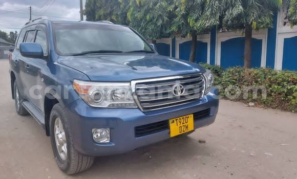 Buy Used Toyota Land Cruiser Blue Car in Dar es Salaam in Dar es Salaam Buy Used Toyota Land Cruiser Blue Car in Dar es Salaam in Dar es Salaam