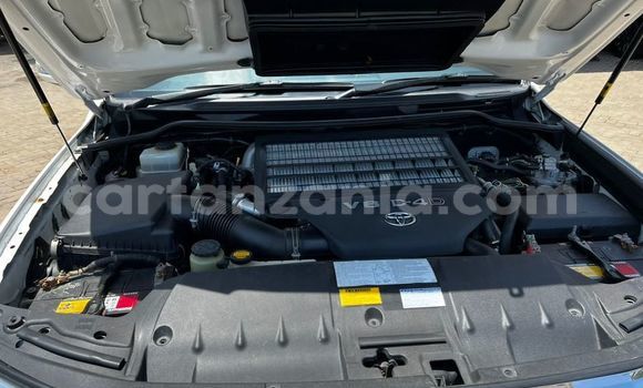 Buy Used Toyota Land Cruiser White Car in Dar es Salaam in Dar es Salaam Buy Used Toyota Land Cruiser White Car in Dar es Salaam in Dar es Salaam