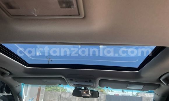 Buy Used Toyota Land Cruiser White Car in Dar es Salaam in Dar es Salaam Buy Used Toyota Land Cruiser White Car in Dar es Salaam in Dar es Salaam