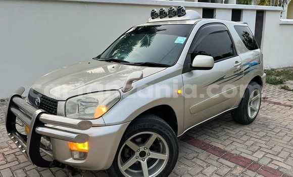 Buy Used Toyota RAV4 Beige Car in Dar es Salaam in Dar es Salaam