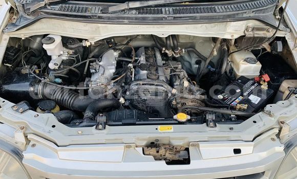 Nunua Ilio tumika Toyota Noah Fedha Gari ndani ya Dar es Salaam nchini Dar es Salaam Nunua Ilio tumika Toyota Noah Fedha Gari ndani ya Dar es Salaam nchini Dar es Salaam